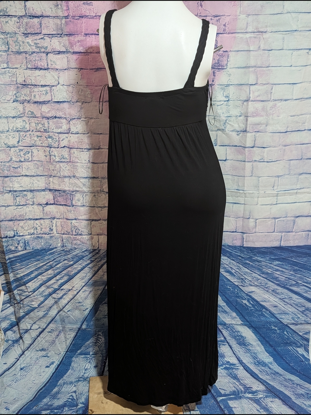 Design History Black Braided Strap V-Neck Maxi Dress - Picture 2 of 2